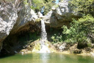 drymona_waterfalls